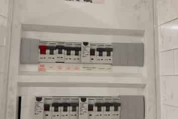  2/2a Cambridge Road, Manurewa