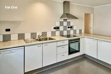 18A Lonsdale Crescent, Rongotai