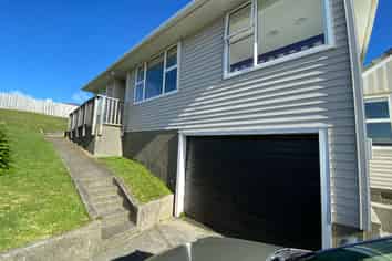 32A Kenmore Street, Newlands