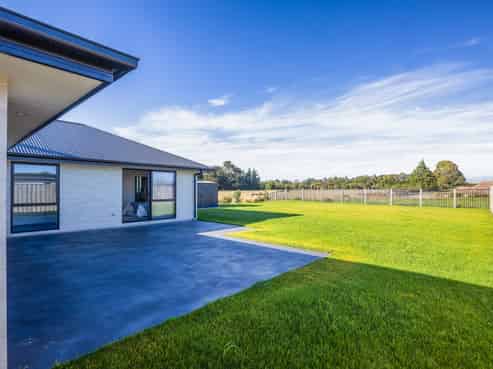 61 Greig Crescent, Amberley