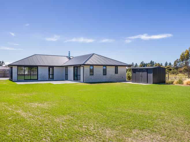 61 Greig Crescent, Amberley