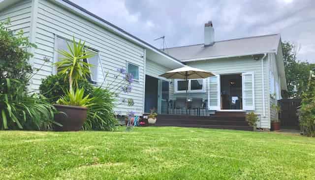 11 Ocean View Road, Milford