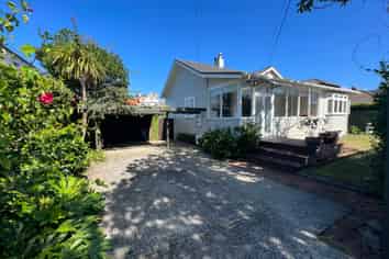 11 Ocean View Road, Milford