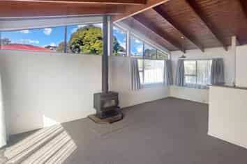 6 Ervine Place, Bucklands Beach