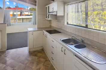 6 Ervine Place, Bucklands Beach