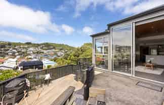 9/3 Severn Street, Island Bay