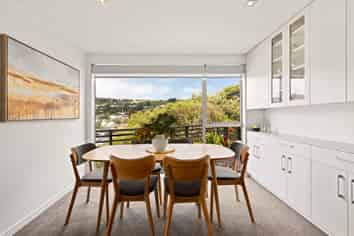 9/3 Severn Street, Island Bay