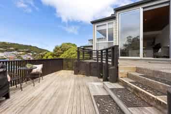 9/3 Severn Street, Island Bay