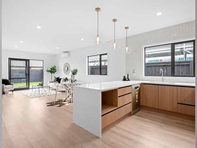 68 Overton Street, Rototuna North