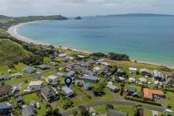 12 Thompson Place, Opito Bay