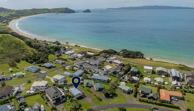 12 Thompson Place, Opito Bay