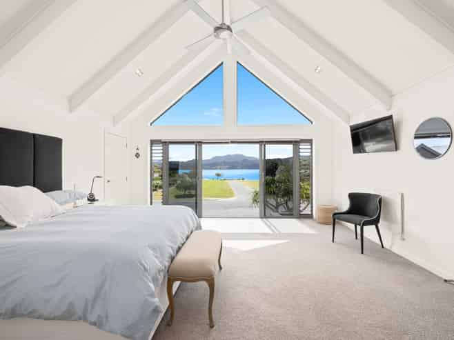 140 Omaha Drive, Omaha