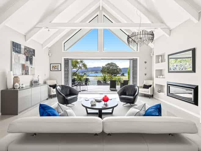 140 Omaha Drive, Omaha