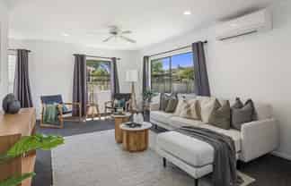 72 Blomfield Street, Pukehangi