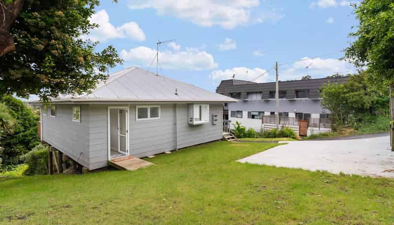 1/33 Rangatira Road, Birkdale