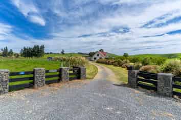 126 Toko Mouth Rd, Milton