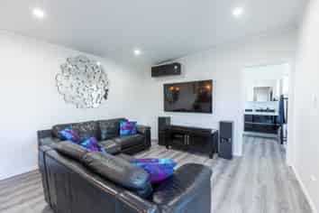 111 Grey Street, Woodville