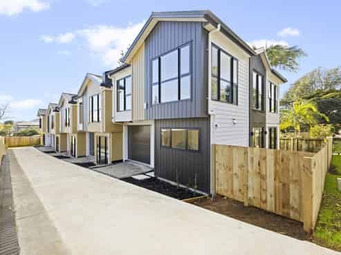 1/543 Massey Road, Mangere