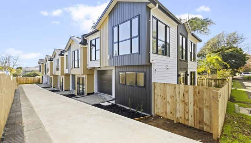 1/543 Massey Road, Mangere