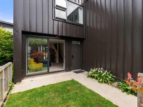 35 Rua Kai Way, Brooklyn