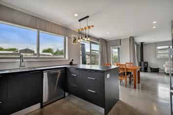 9 Smith Street, Lepperton