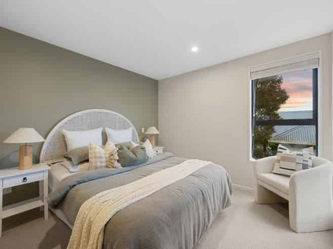 2/100 Innes Road, Saint Albans