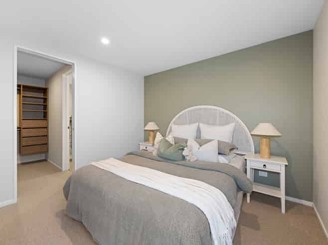 2/100 Innes Road, Saint Albans