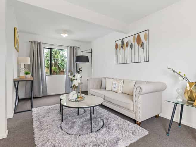 26 Barneys Farm Road, Clendon Park