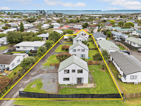 26 Barneys Farm Road, Clendon Park