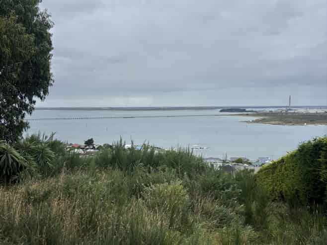 2 Elizabeth Street, Bluff