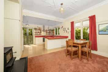 10 Bridge Street, Clyde Hill