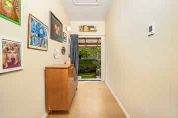 10 Bridge Street, Clyde Hill