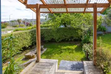 10 Bridge Street, Clyde Hill