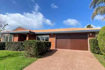 17 Princeton Parade, Albany