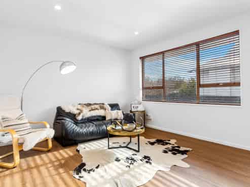 2/8 Sylvan Street, Hillmorton