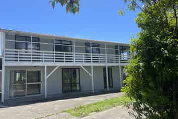 300 State Highway 16, Kumeu