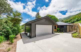 174 Winara Avenue, Waikanae