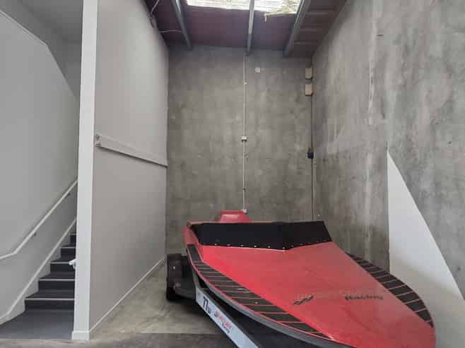 Affordable, tidy industrial unit - well located