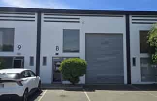 Affordable, tidy industrial unit - well located