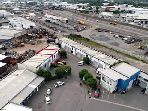 Affordable, tidy industrial unit - well located