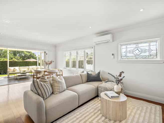 103 Lake Road, Belmont