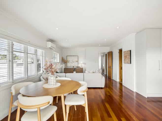 103 Lake Road, Belmont