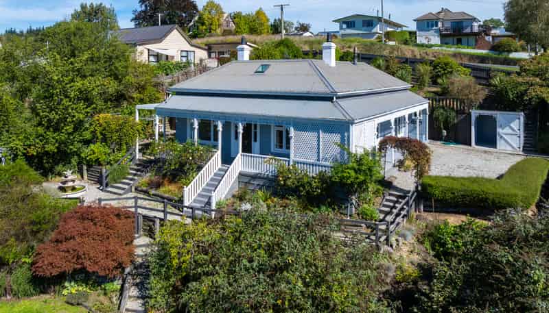 8 Campbelton Street, Lawrence