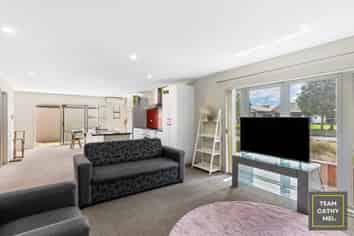 65 Popokatea Drive, Takanini