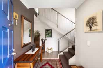 75 Thirteenth Avenue, Avenues