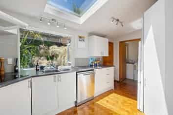 23 Woodside Terrace, Andersons Bay