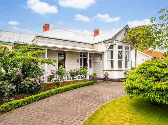 12 Campbell Street, Whanganui Central