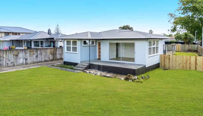 27 Mckenzie Road, Mangere Bridge