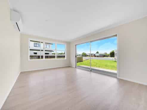 27 Mckenzie Road, Mangere Bridge