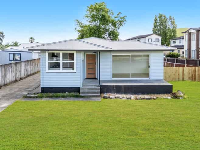 27 Mckenzie Road, Mangere Bridge